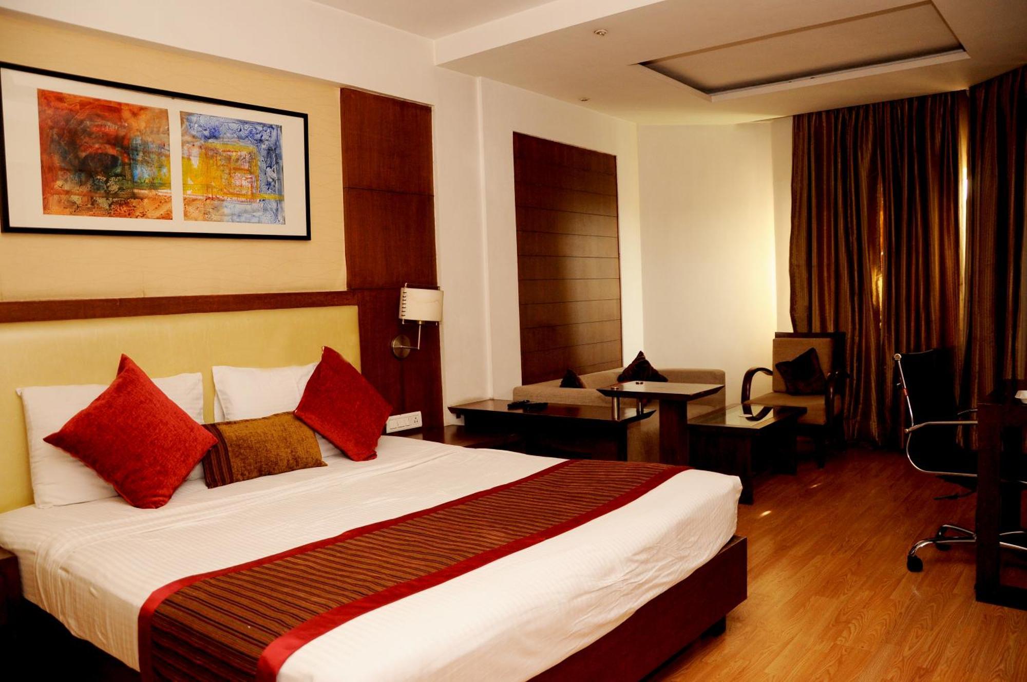 Hotel Gwalior Regency Eksteriør billede