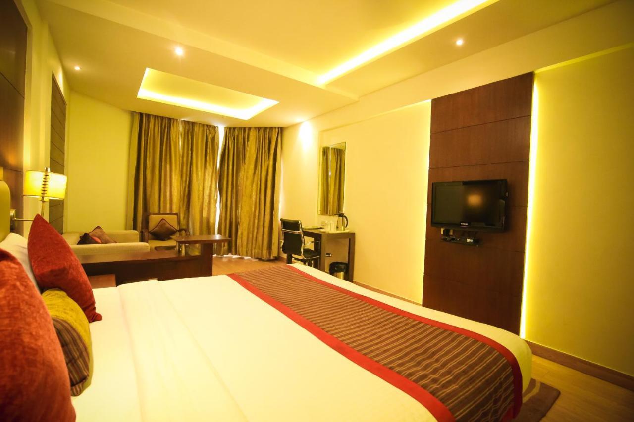 Hotel Gwalior Regency Eksteriør billede